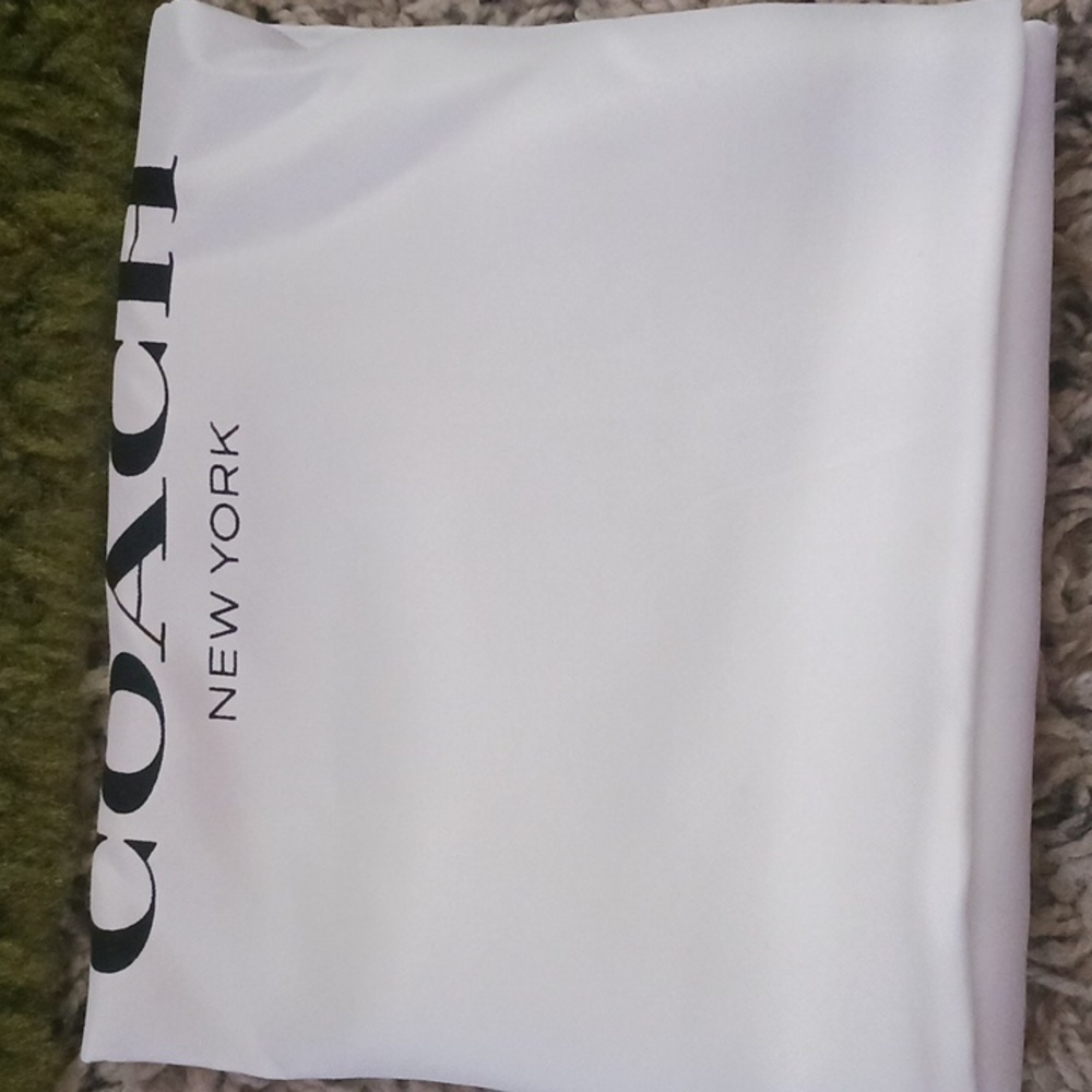 “SOLD”Coach Purse - Picture 5 of 6